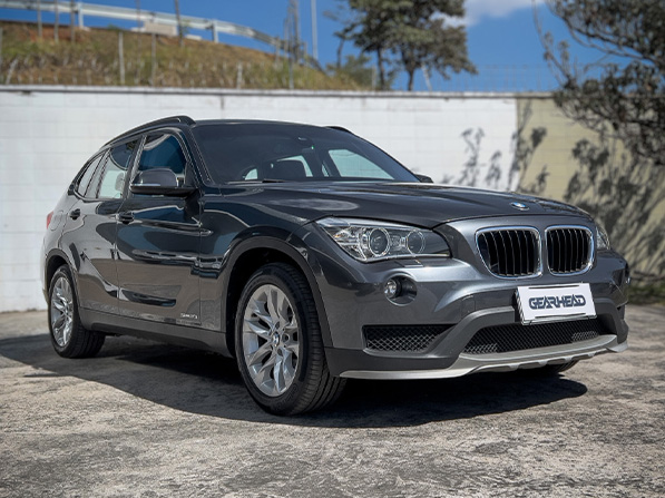 LP-Hero-img-BMW-X1-sDRIVE20i-TURBO-BLINDADO