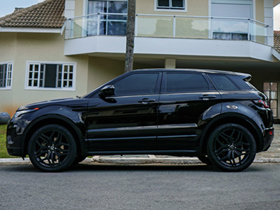 LP-AUX-img1-LANDROVER-EVOQUE-HSE-2018