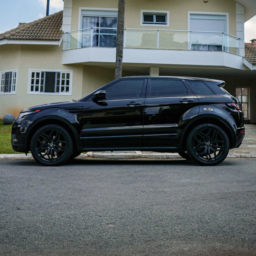 SITE_galeria-LANDROVER-EVOQUE-HSE-2018-05