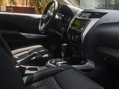 LP-AUX-img1-NISSAN-FRONTIER-ATTACK-DIESEL-2023