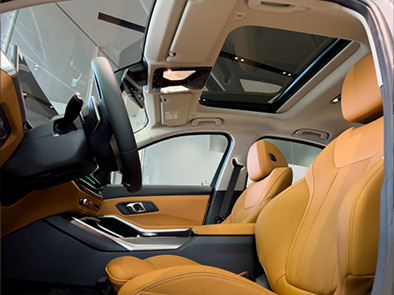 LP-AUX-img1-BMW320-SPORT-GP-2026-0KM