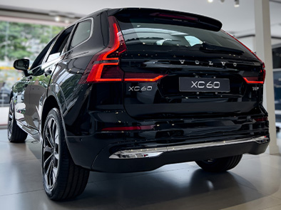 LP-AUX-img1-VOLVO-XC60-ULTRA-T8-2026-0km