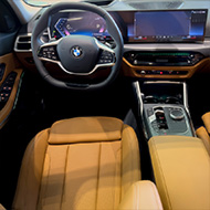 LP-AUX-img2-BMW320-SPORT-GP-2026-0KM