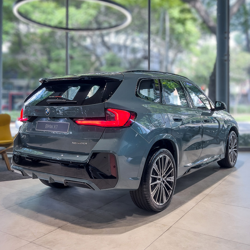 galeria-BMW-X1-sDRIVE20i-MSPORT-2026-0km-05