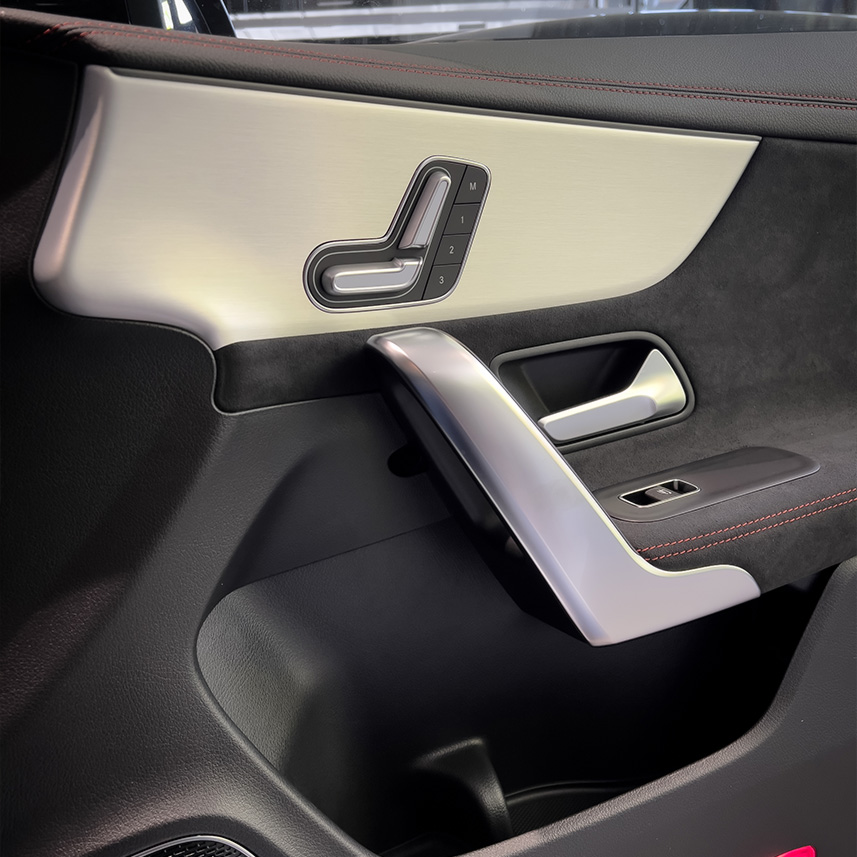 galeria-MERCEDES-BENZ-CLA-200-AMG-2026-0KM-03