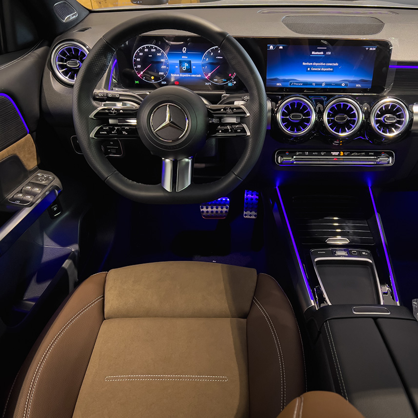 galeria-MERCEDES-BENZ-GLB-220-AMG-LINE–4MATIC-0km-2025-05