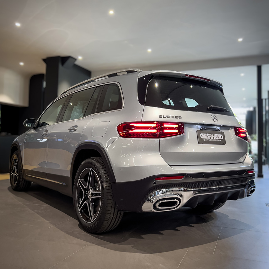 galeria-MERCEDES-BENZ-GLB-220-AMG-LINE–4MATIC-0km-2025-08