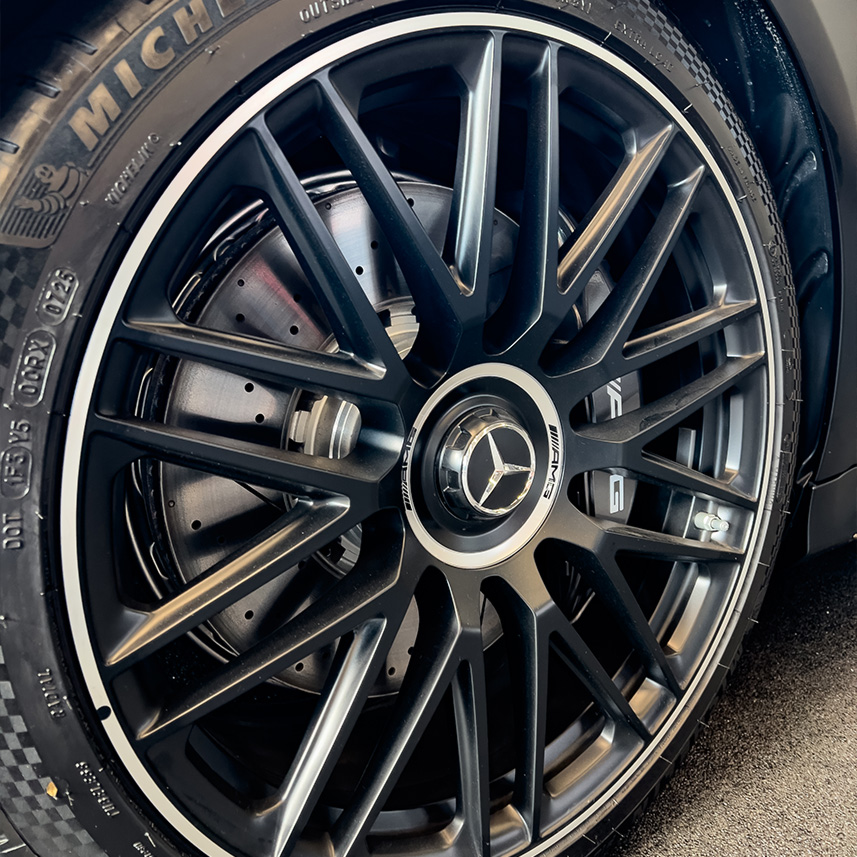 galeria-MERCEDES=BENZ-S63-AMG-EPERFORMANCE-V8-2025-0km-09