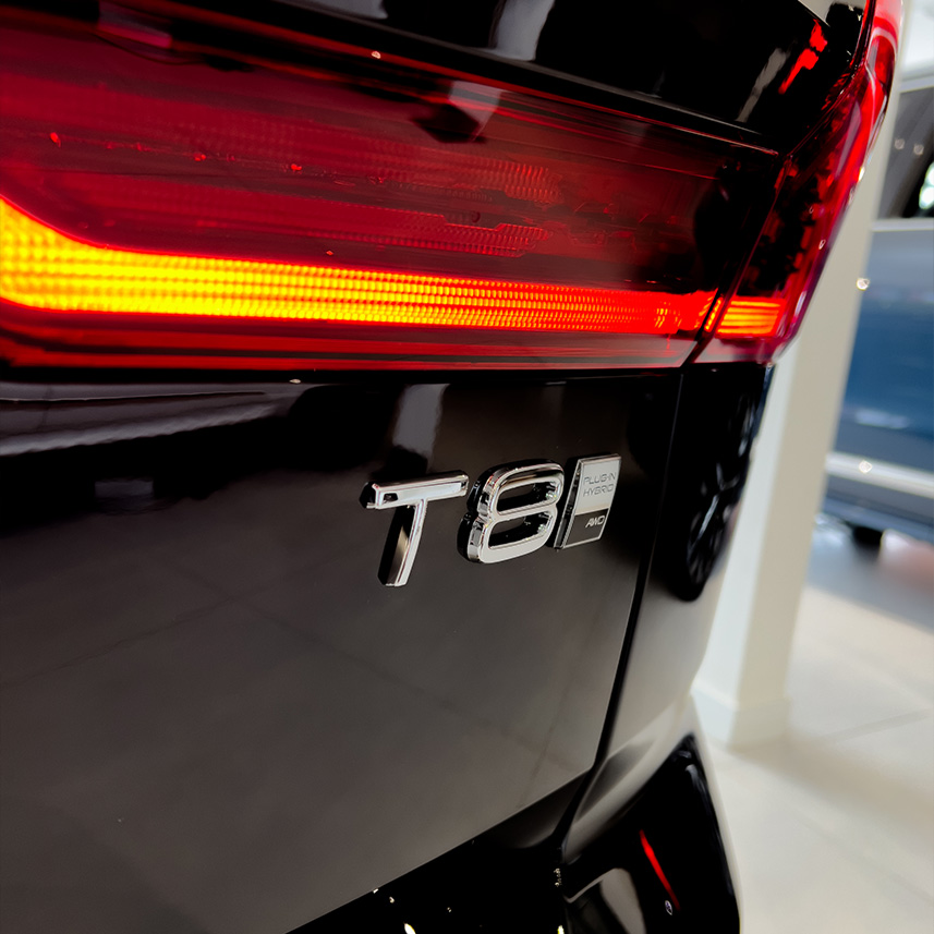 galeria-VOLVO-XC60-ULTRA-T8-2026-0km-09