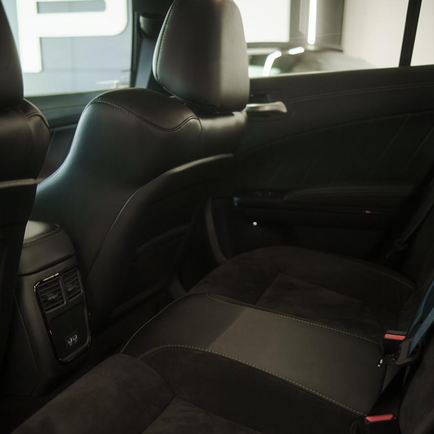 galeria-Dodge-Charger-Scat-Pack-Swinge-v8-2023-03