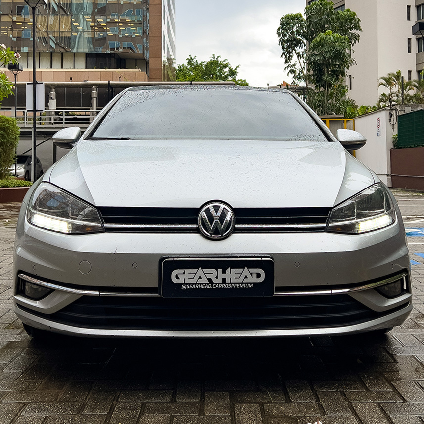 galeria-Volkswagen-Golf-Comfortline-TSI-2018-04
