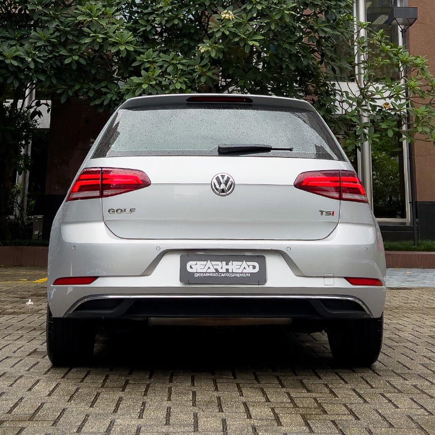 galeria-Volkswagen-Golf-Comfortline-TSI-2018-08