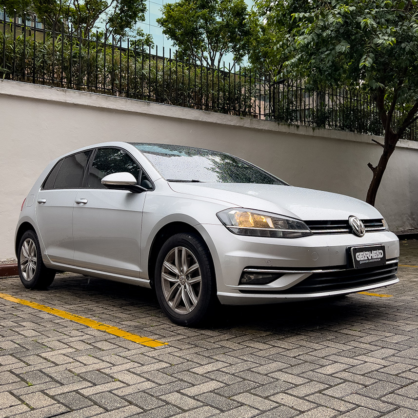 galeria-Volkswagen-Golf-Comfortline-TSI-2018-09