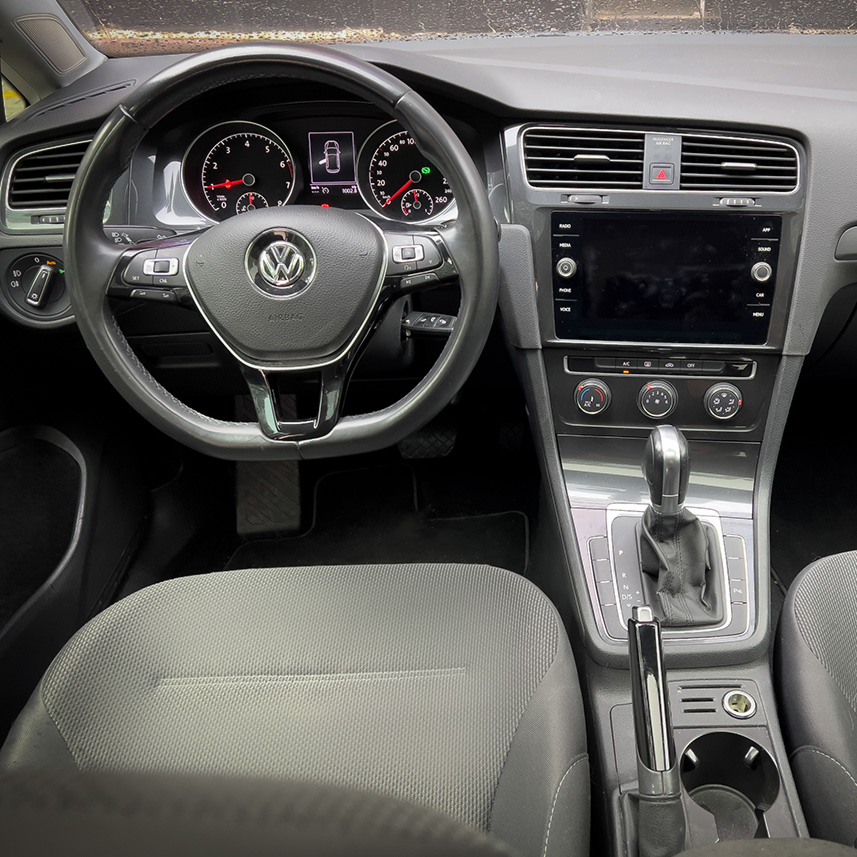galeria-Volkswagen-Golf-Comfortline-TSI-2018-11