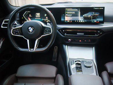 LP-AUX-img1-bmw-320i-msport-2025
