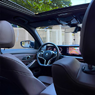 LP-AUX-img2-bmw-320i-msport-2025