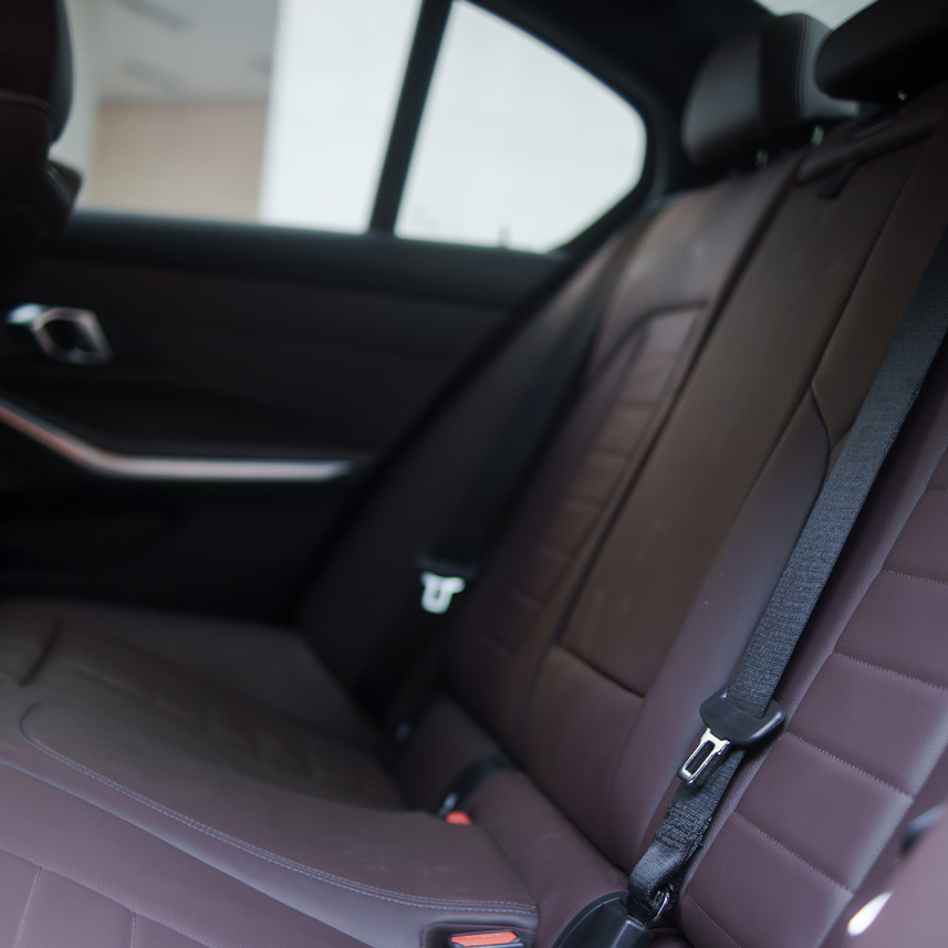 galeria-bmw-320i-msport-2025-07